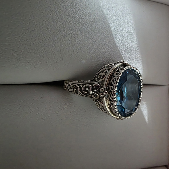 NEW NEVER WORN. Elegant Blue Apatite simulant Gemstone Earrings and Ring Set - Picture 3 of 5
